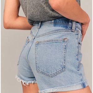 Abercrombie & Fitch High Rise Mom Short
